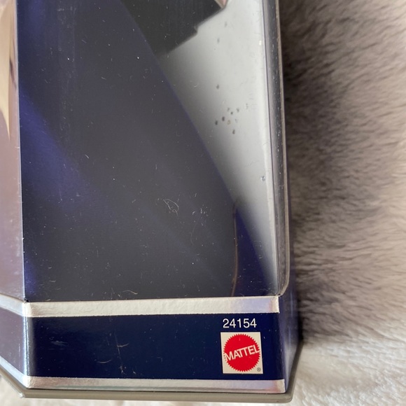 NRFB Millennium Princess Barbie Doll ✨ - Picture 9 of 15